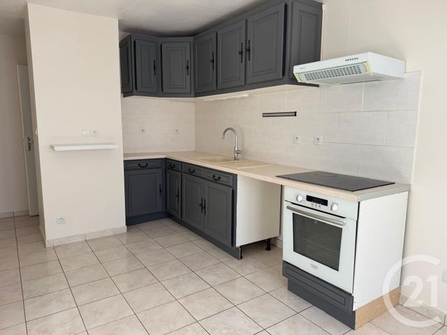 Maison &agrave; louer - 3 pi&egrave;ces - 66,56 m2 - Guainville - 28 - CENTRE