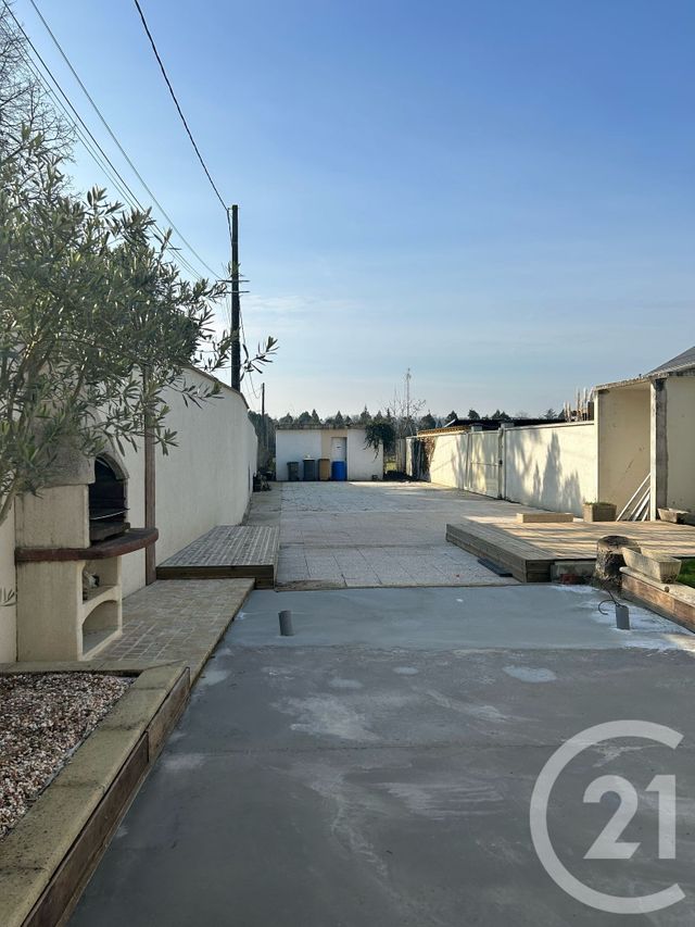 Maison &agrave; louer - 4 pi&egrave;ces - 91,70 m2 - La Chaussee D Ivry - 28 - CENTRE