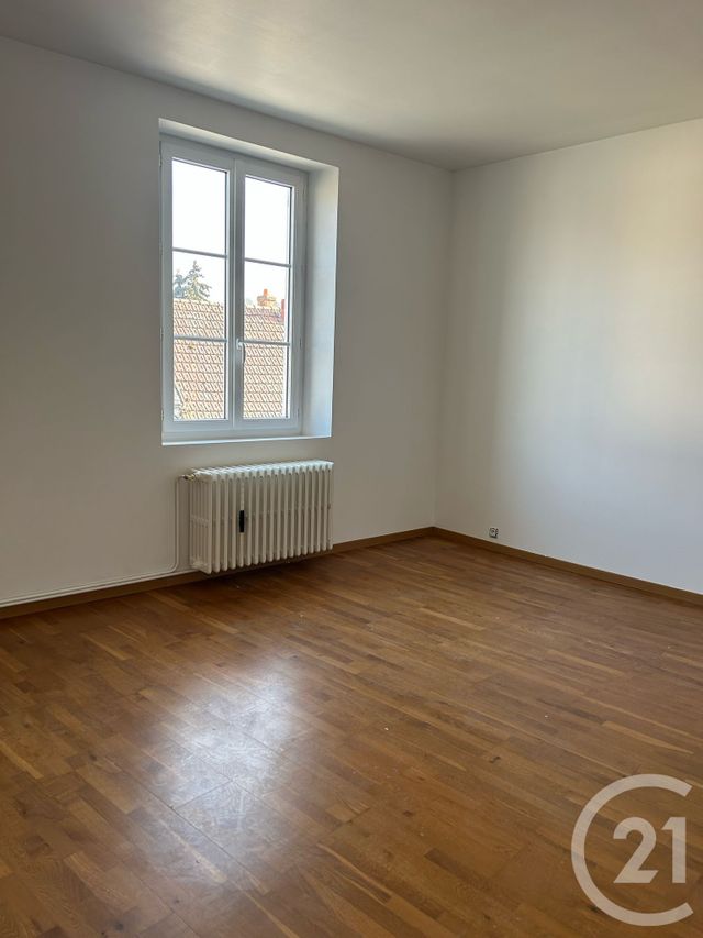 Maison &agrave; louer - 4 pi&egrave;ces - 91,70 m2 - La Chaussee D Ivry - 28 - CENTRE