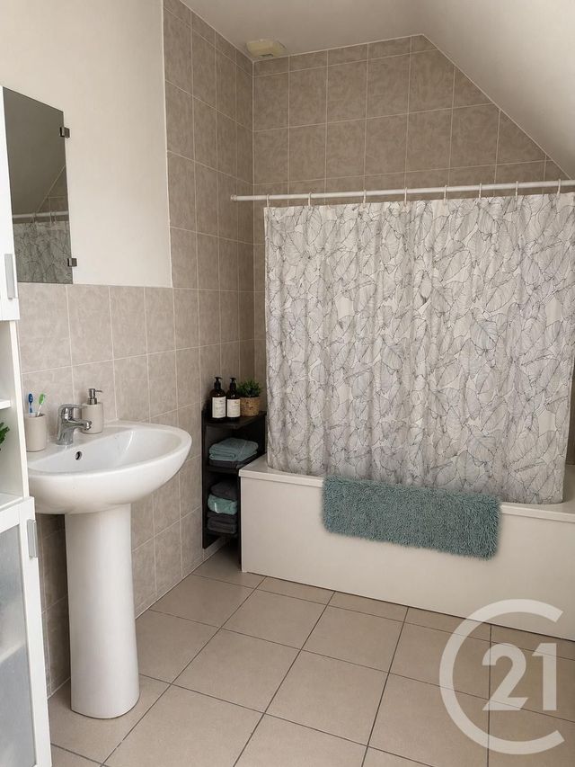 Maison &agrave; louer - 5 pi&egrave;ces - 100,13 m2 - La Chaussee D Ivry - 28 - CENTRE