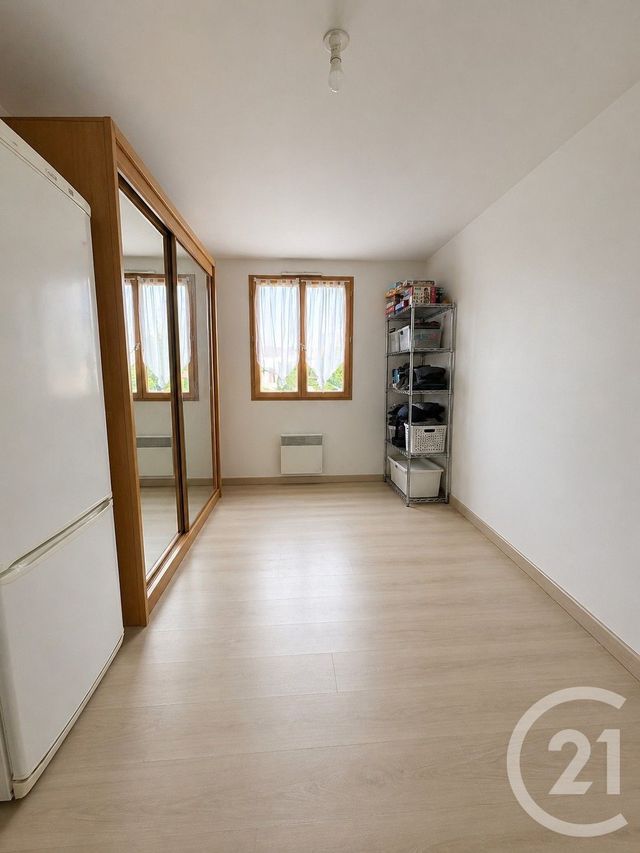 Maison &agrave; louer - 5 pi&egrave;ces - 100,13 m2 - La Chaussee D Ivry - 28 - CENTRE