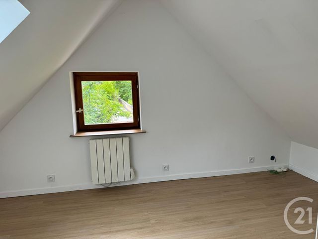 Maison &agrave; louer - 3 pi&egrave;ces - 41,50 m2 - Montreuil - 28 - CENTRE