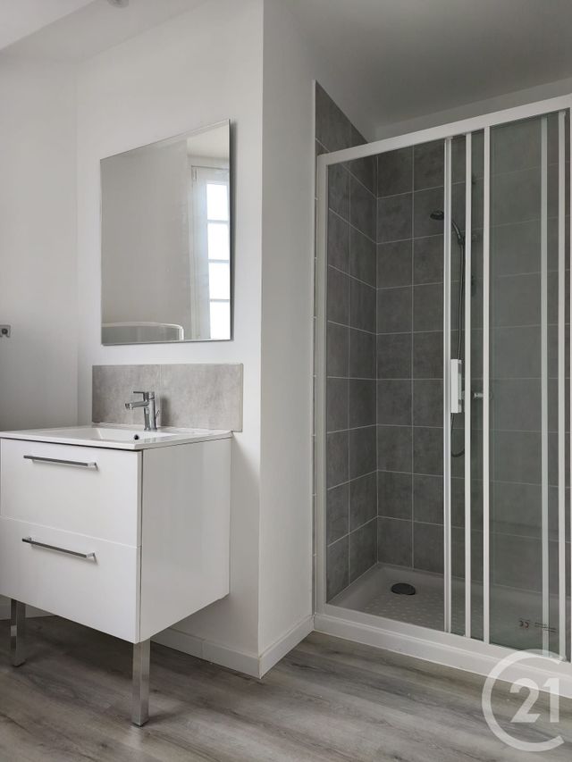 Appartement T2 &agrave; louer - 2 pi&egrave;ces - 49 m2 - Nonancourt - 27 - HAUTE-NORMANDIE