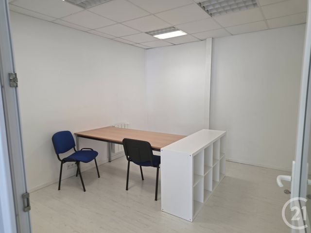 Local commercial à louer - 285.0 m2 - 28 - Eure-et-Loir