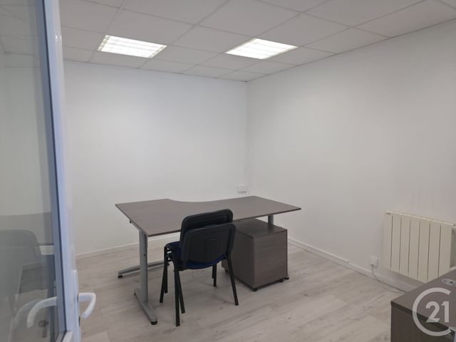 Local commercial à louer - 285.0 m2 - 28 - Eure-et-Loir