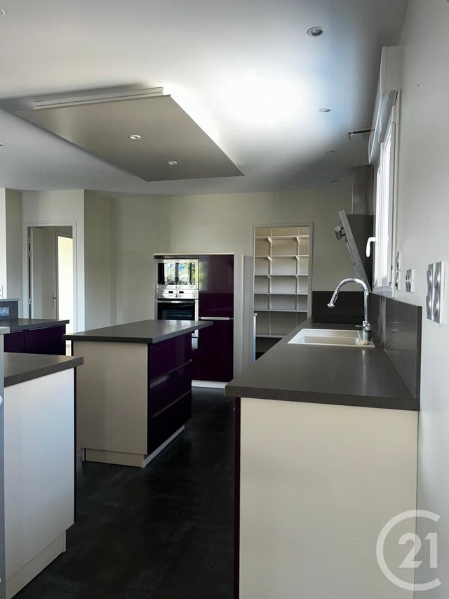 Appartement F7 &agrave; louer - 6 pi&egrave;ces - 210,04 m2 - Evreux - 27 - HAUTE-NORMANDIE