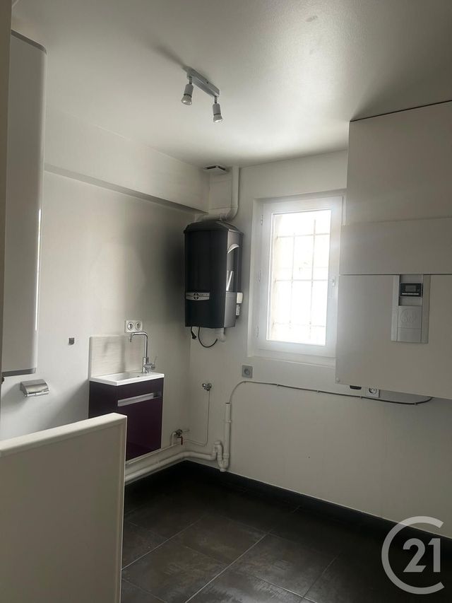 Appartement F7 &agrave; louer - 6 pi&egrave;ces - 210,04 m2 - Evreux - 27 - HAUTE-NORMANDIE