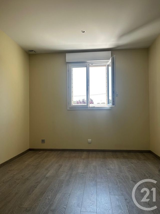 Appartement F7 &agrave; louer - 6 pi&egrave;ces - 210,04 m2 - Evreux - 27 - HAUTE-NORMANDIE