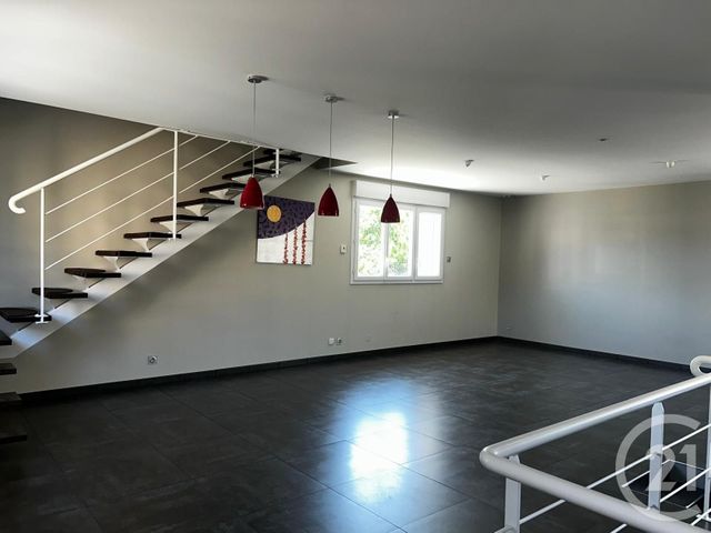 Appartement F7 &agrave; louer - 6 pi&egrave;ces - 210,04 m2 - Evreux - 27 - HAUTE-NORMANDIE