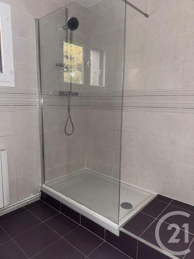 Maison &agrave; louer - 3 pi&egrave;ces - 89,11 m2 - Breval - 78 - ILE-DE-FRANCE