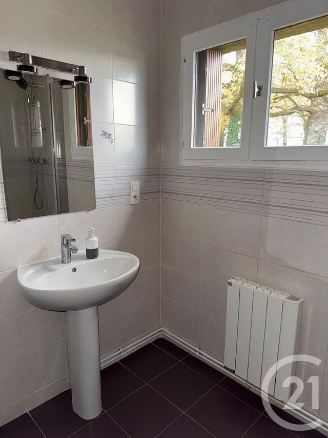 Maison &agrave; louer - 3 pi&egrave;ces - 89,11 m2 - Breval - 78 - ILE-DE-FRANCE