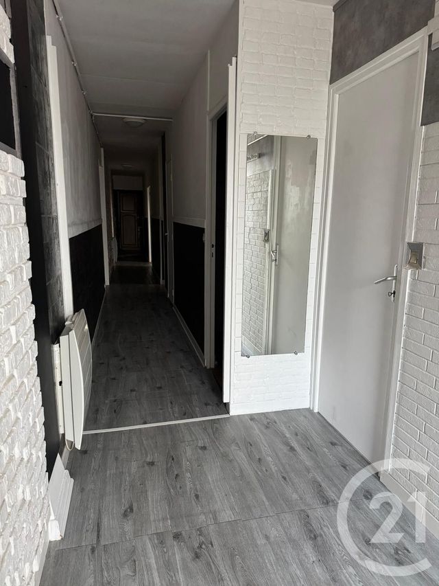 Maison &agrave; louer - 3 pi&egrave;ces - 89,11 m2 - Breval - 78 - ILE-DE-FRANCE