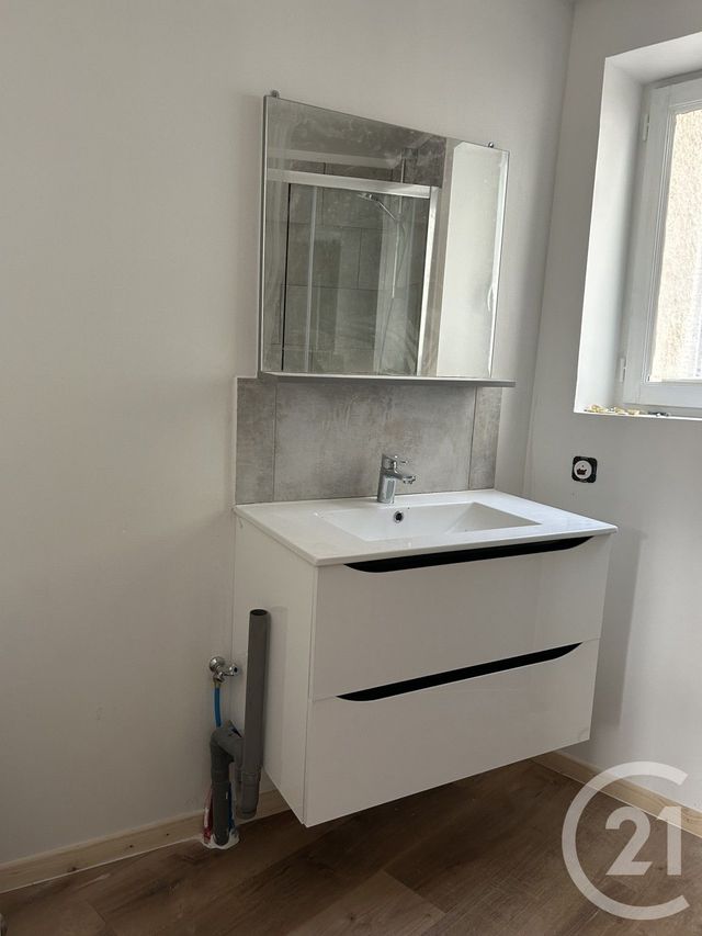 Appartement F2 &agrave; louer - 2 pi&egrave;ces - 37,67 m2 - Dreux - 28 - CENTRE