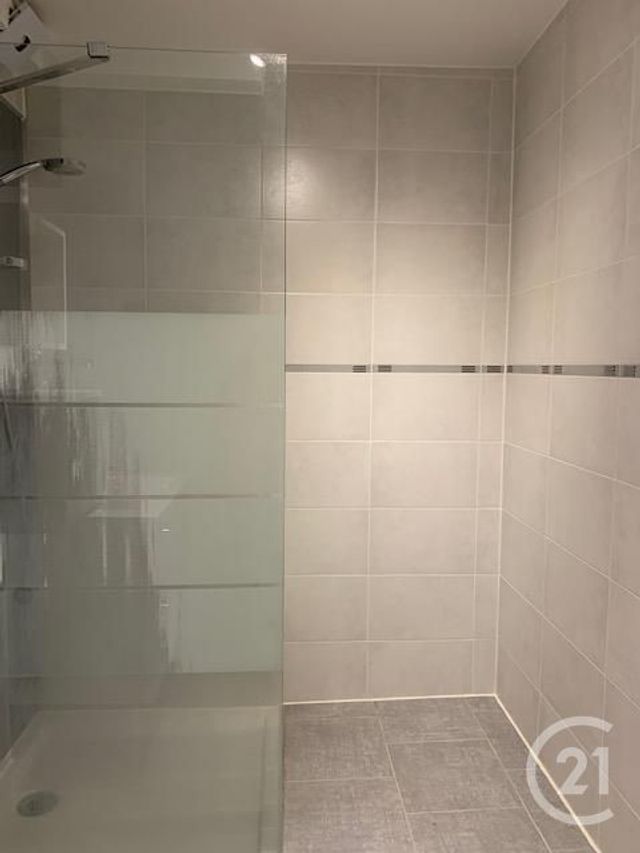 Appartement F1 &agrave; louer - 1 pi&egrave;ce - 27,01 m2 - Ivry La Bataille - 27 - HAUTE-NORMANDIE