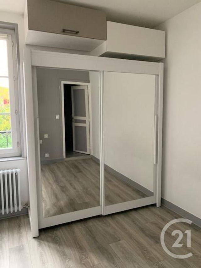 Appartement F1 &agrave; louer - 1 pi&egrave;ce - 27,01 m2 - Ivry La Bataille - 27 - HAUTE-NORMANDIE