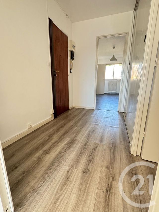 Appartement F3 &agrave; vendre - 3 pi&egrave;ces - 68 m2 - Dreux - 28 - CENTRE