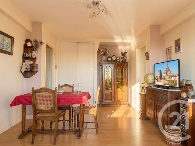 Appartement T3 &agrave; vendre - 3 pi&egrave;ces - 62,88 m2 - Dreux - 28 - CENTRE