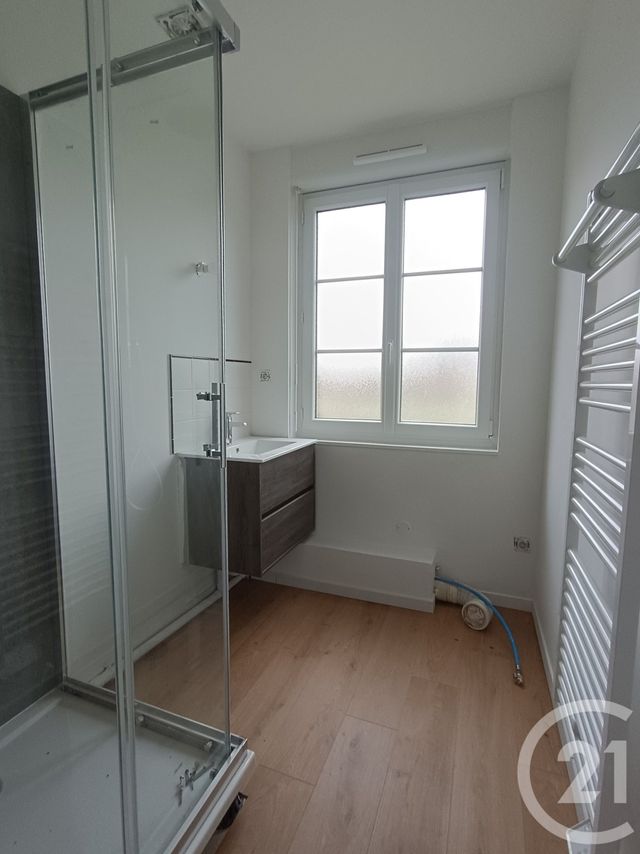 Maison &agrave; louer - 3 pi&egrave;ces - 55,17 m2 - Marqueglise - 60 - PICARDIE