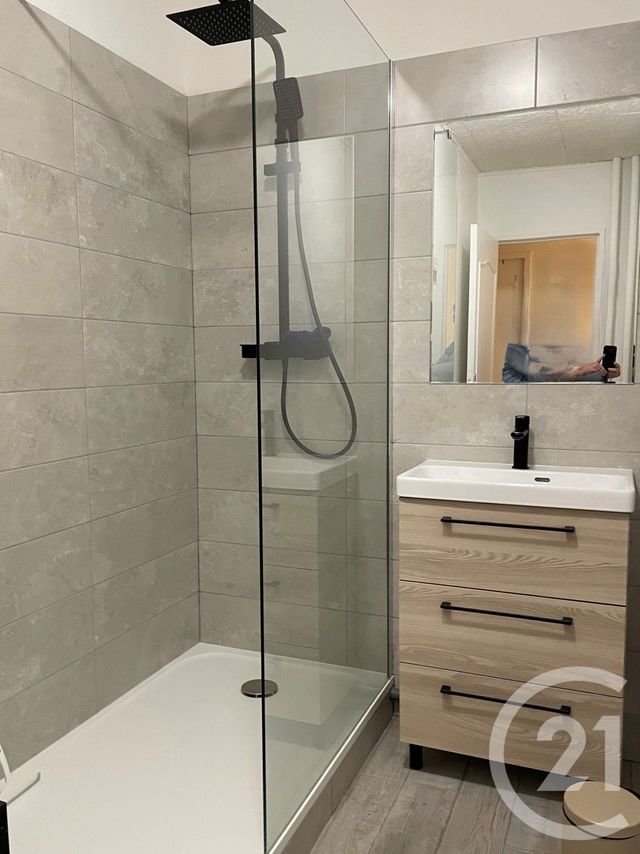 Appartement Chambre &agrave; louer - 1 pi&egrave;ce - 10,10 m2 - Compiegne - 60 - PICARDIE
