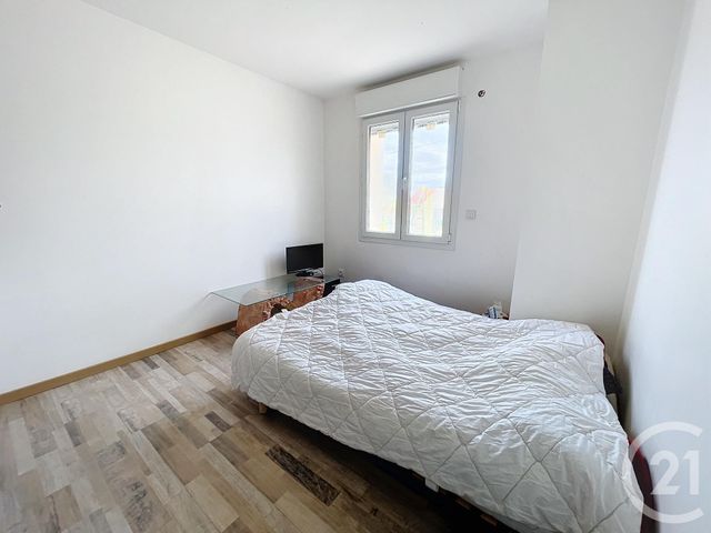 Maison &agrave; louer - 8 pi&egrave;ces - 126,41 m2 - Mortemer - 60 - PICARDIE