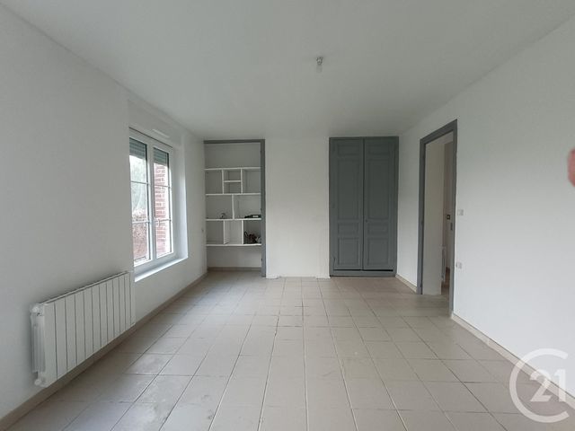 Maison &agrave; louer - 3 pi&egrave;ces - 77,25 m2 - Marqueglise - 60 - PICARDIE