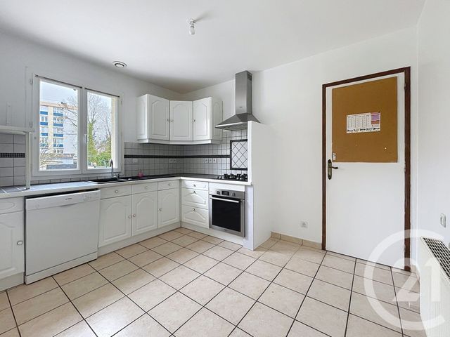 Maison &agrave; louer - 5 pi&egrave;ces - 93,43 m2 - Longueil Annel - 60 - PICARDIE