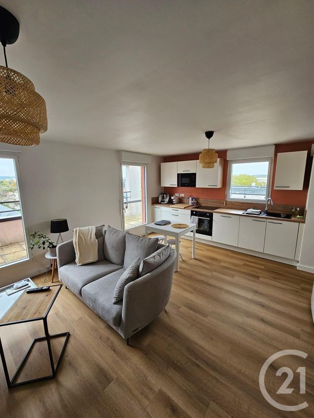 Appartement F2 &agrave; louer - 2 pi&egrave;ces - 51,92 m2 - Compiegne - 60 - PICARDIE