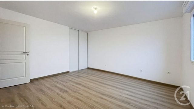 Appartement F2 &agrave; louer - 2 pi&egrave;ces - 51,92 m2 - Compiegne - 60 - PICARDIE