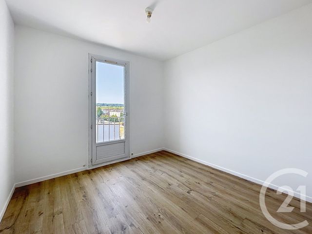 Appartement F4 &agrave; louer - 4 pi&egrave;ces - 68,76 m2 - Noyon - 60 - PICARDIE