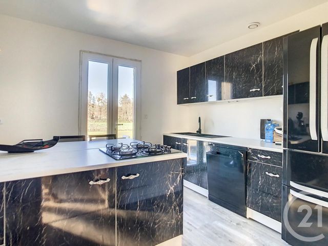 Maison &agrave; louer - 3 pi&egrave;ces - 72,61 m2 - La Neuville Sur Ressons - 60 - PICARDIE