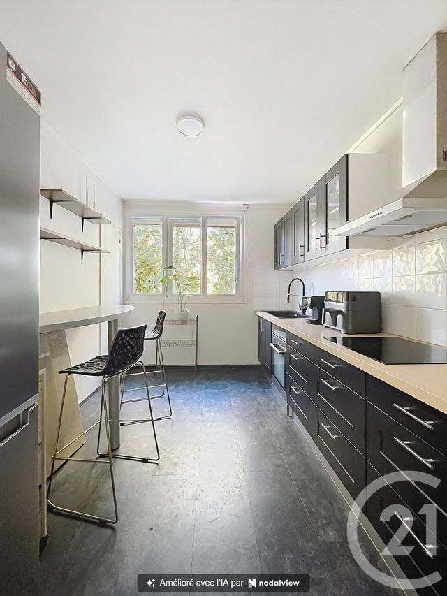 Appartement F2 &agrave; louer - 2 pi&egrave;ces - 50,42 m2 - Compiegne - 60 - PICARDIE