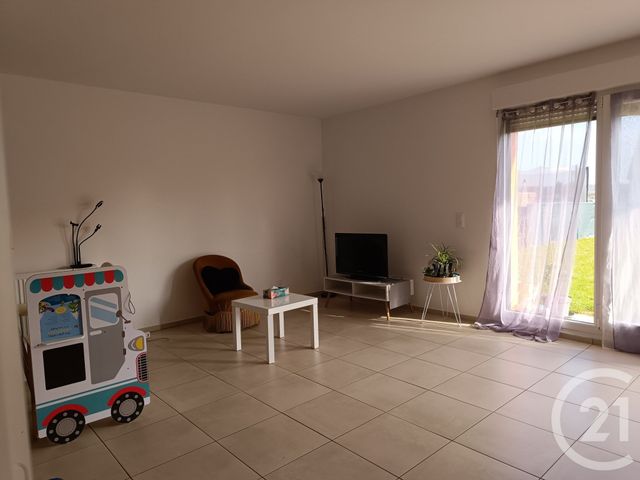 Maison &agrave; louer - 4 pi&egrave;ces - 82,40 m2 - Ribecourt Dreslincourt - 60 - PICARDIE