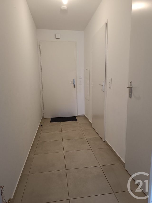 Maison &agrave; louer - 4 pi&egrave;ces - 82,40 m2 - Ribecourt Dreslincourt - 60 - PICARDIE