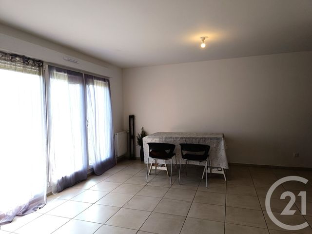 Maison &agrave; louer - 4 pi&egrave;ces - 82,40 m2 - Ribecourt Dreslincourt - 60 - PICARDIE