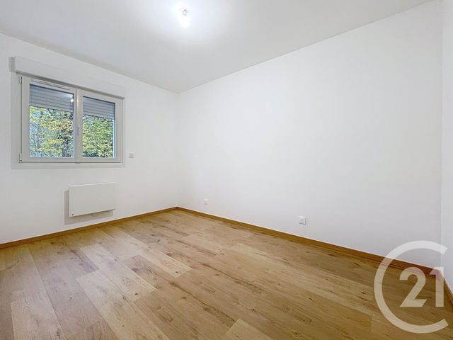 Maison &agrave; louer - 4 pi&egrave;ces - 80,70 m2 - Boulogne La Grasse - 60 - PICARDIE