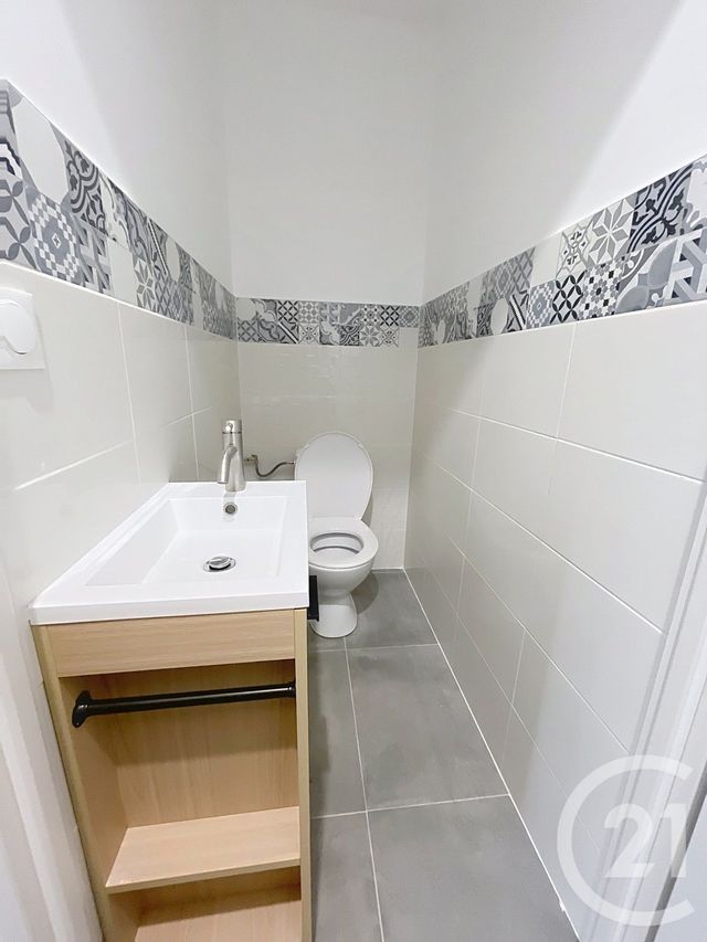 Maison &agrave; louer - 4 pi&egrave;ces - 80,70 m2 - Boulogne La Grasse - 60 - PICARDIE