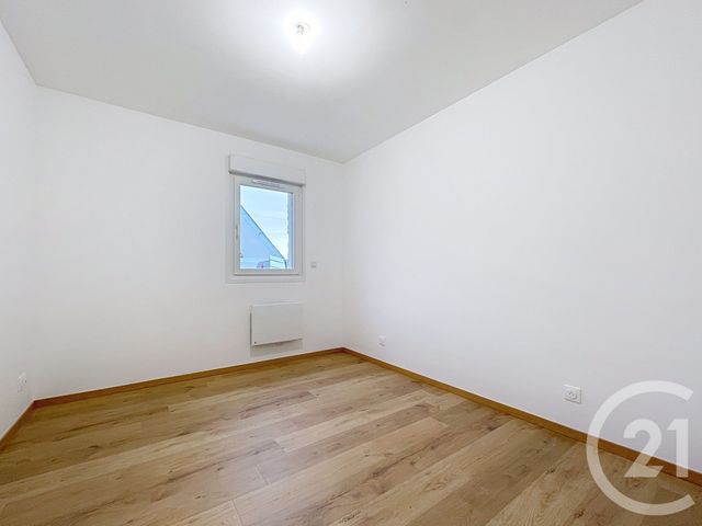 Maison &agrave; louer - 4 pi&egrave;ces - 80,70 m2 - Boulogne La Grasse - 60 - PICARDIE