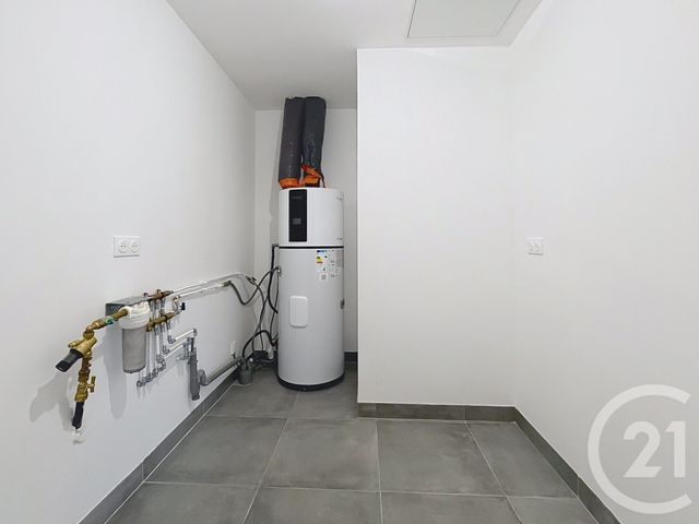 Maison &agrave; louer - 4 pi&egrave;ces - 80,70 m2 - Boulogne La Grasse - 60 - PICARDIE