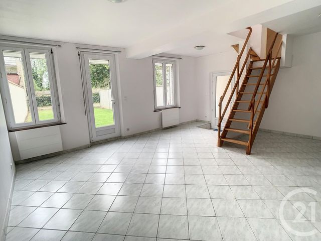 Maison &agrave; louer - 3 pi&egrave;ces - 48 m2 - Elincourt Ste Marguerite - 60 - PICARDIE