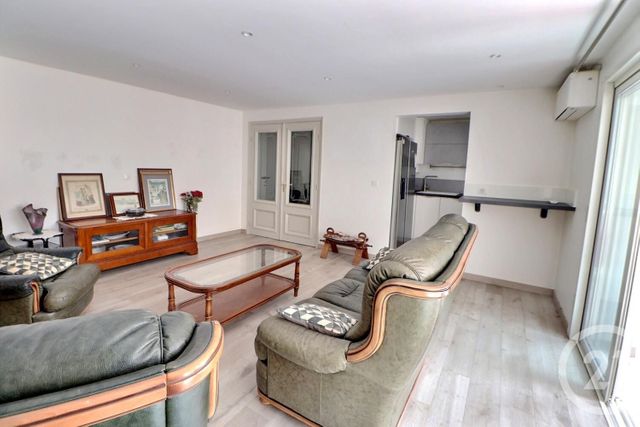 Appartement T3 à vendre - 3 pièces - 73,47 m2 - St Raphael - 83 - PROVENCE-ALPES-COTE-D-AZUR