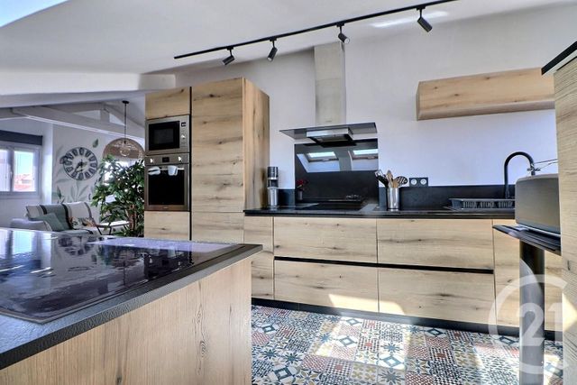 Appartement T4 &agrave; vendre - 4 pi&egrave;ces - 100 m2 - St Raphael - 83 - PROVENCE-ALPES-COTE-D-AZUR