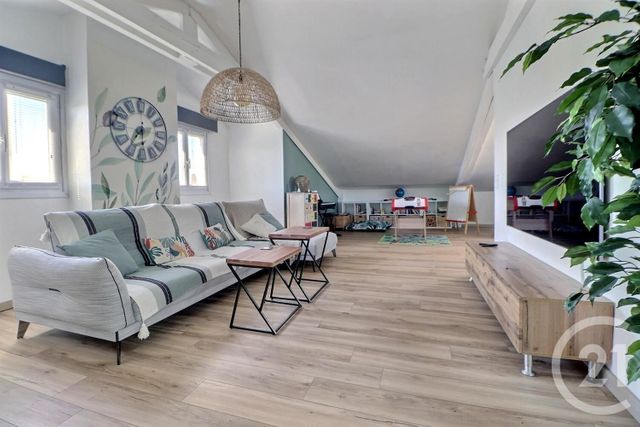 Appartement T4 &agrave; vendre - 4 pi&egrave;ces - 100 m2 - St Raphael - 83 - PROVENCE-ALPES-COTE-D-AZUR