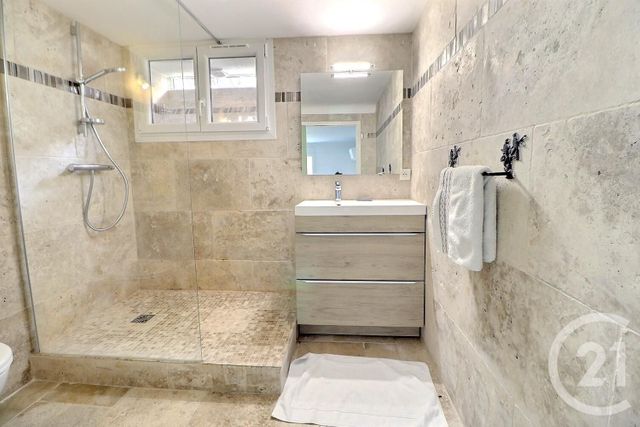 Maison &agrave; vendre - 4 pi&egrave;ces - 82 m2 - St Raphael - 83 - PROVENCE-ALPES-COTE-D-AZUR