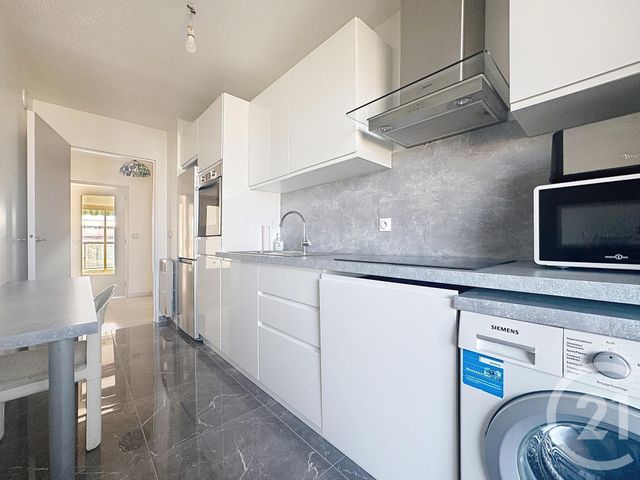 Appartement T4 à vendre - 4 pièces - 80,74 m2 - St Raphael - 83 - PROVENCE-ALPES-COTE-D-AZUR