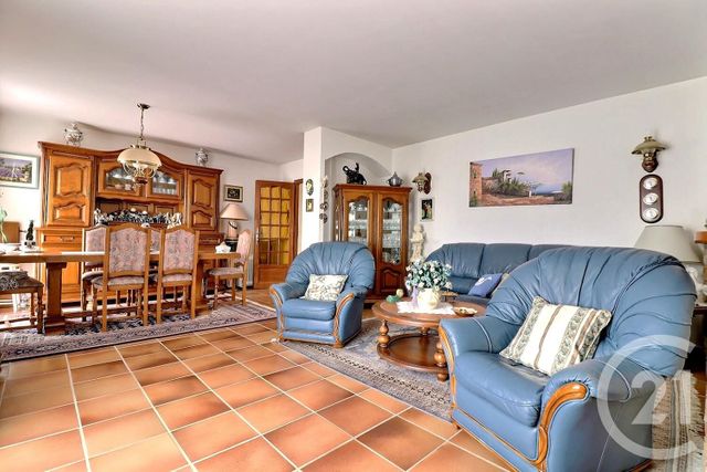 Maison à vendre - 7 pièces - 203 m2 - St Raphael - 83 - PROVENCE-ALPES-COTE-D-AZUR