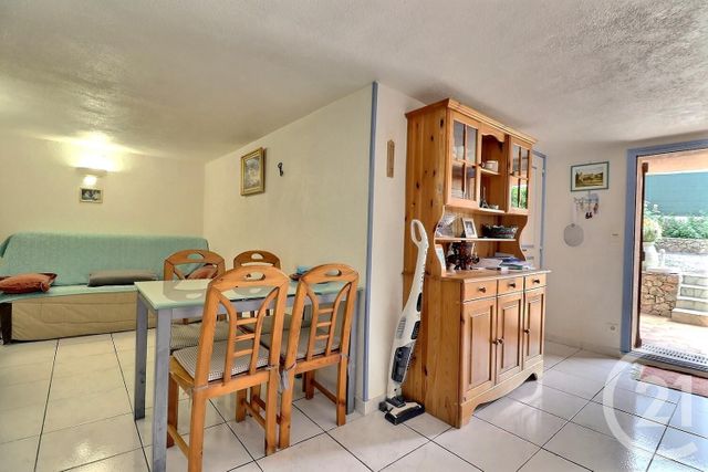 Maison à vendre - 7 pièces - 203 m2 - St Raphael - 83 - PROVENCE-ALPES-COTE-D-AZUR