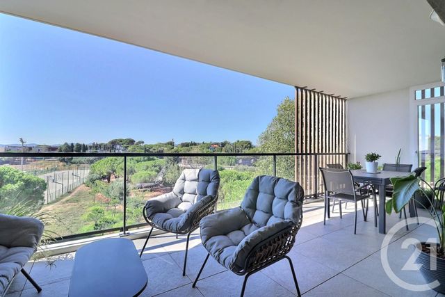 Appartement T4 &agrave; vendre - 4 pi&egrave;ces - 91,82 m2 - Frejus - 83 - PROVENCE-ALPES-COTE-D-AZUR