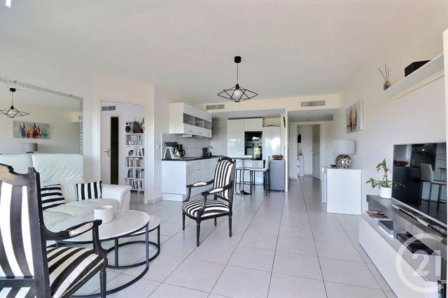 Appartement T4 &agrave; vendre - 4 pi&egrave;ces - 91,82 m2 - Frejus - 83 - PROVENCE-ALPES-COTE-D-AZUR