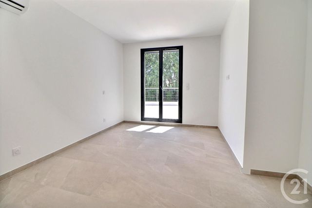 Maison à vendre - 4 pièces - 103 m2 - Roquebrune Sur Argens - 83 - PROVENCE-ALPES-COTE-D-AZUR