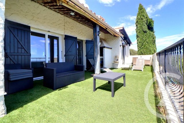 Maison à vendre - 5 pièces - 130 m2 - Roquebrune Sur Argens - 83 - PROVENCE-ALPES-COTE-D-AZUR